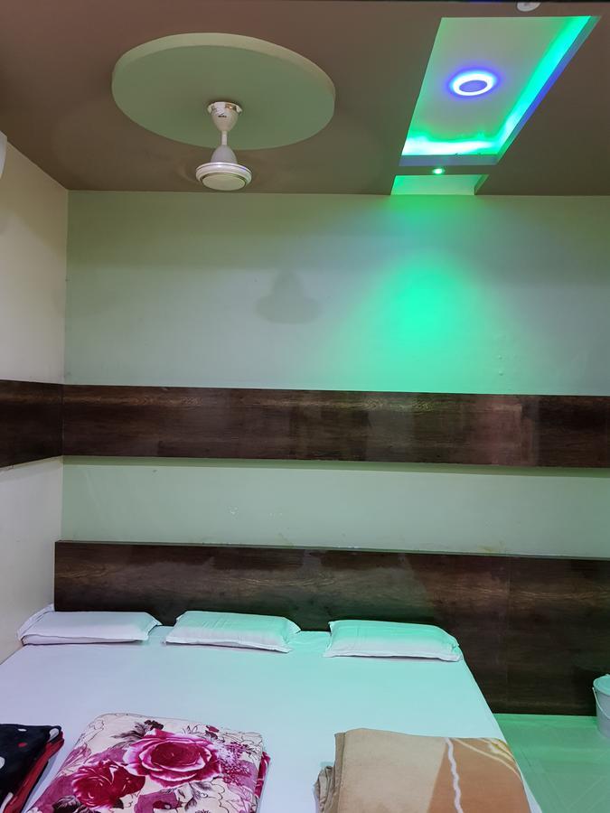 Hotel Shri Radhe Krishna Godarpura Buitenkant foto